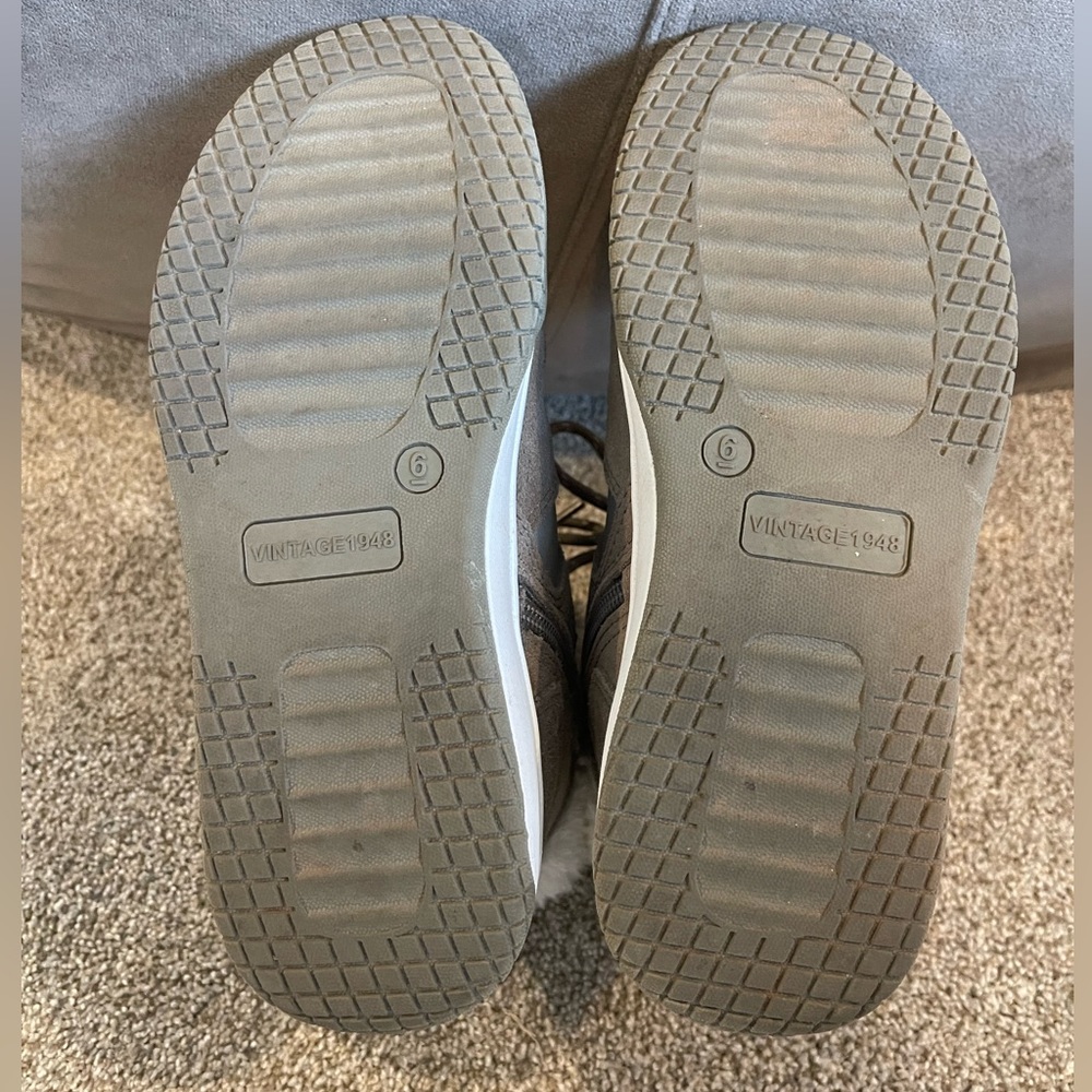 Weatherproof Boots - Picture 6 of 8
